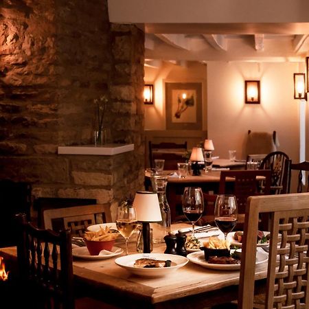 The Three Horseshoes Asthall Exterior photo